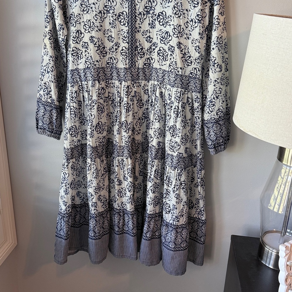 Bella Tu Blue and White Patterned‎ Tunic Dress - Picture 3 of 7